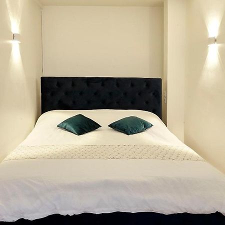 Golden Junior - Jacuzzi Apartment Rouen Ngoại thất bức ảnh